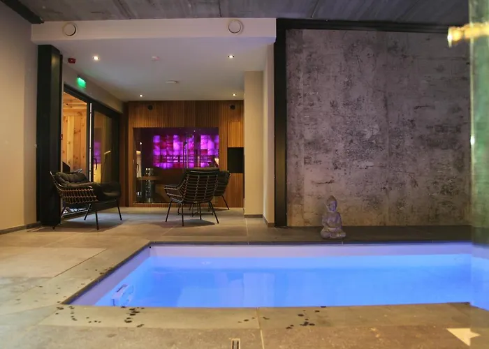 Dionbulles & Dionlodge Guesthouse, Private Wellness Pool In Option