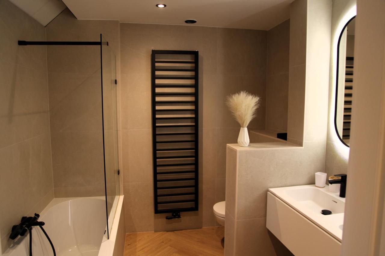 Dionbulles & Dionlodge Guesthouse, Private Wellness Pool In Option Bed & Breakfast *